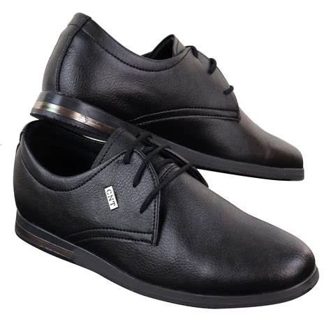 comfortable smart shoes for men.